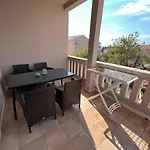 Apartman Zdrava *