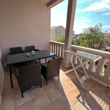 Appartement Zdrava *